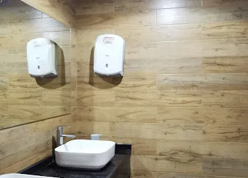 Vazhiyoram Restaurant Sanayya M45