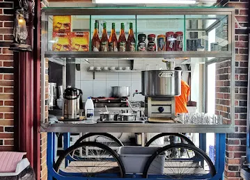 Vazhiyoram Restaurant Sanayya M45