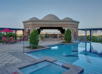 Veranda Pool Deck