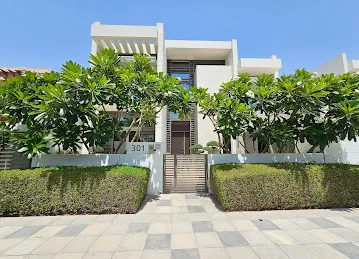 Villa 301/Gate1/St.1/District1.
