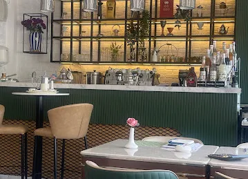 Villa Rosa Restaurant مطعم فيلا روزا