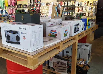 Virgin Megastore La Mer