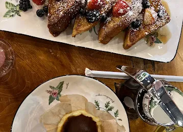 Vogue Flowers | Cafe