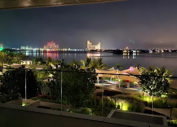 W Residences Dubai