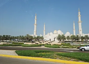 Wahat Al Karama St / Sheikh Zayed Grand Mosque