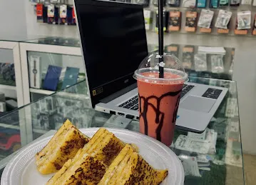 Warmtea Cafeteria