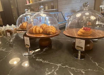Waves Cafe