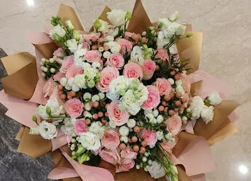 We Flowers - Jumeirah Golf Estate Branch