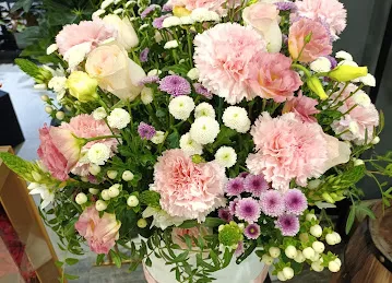 We Flowers - Jumeirah Golf Estate Branch