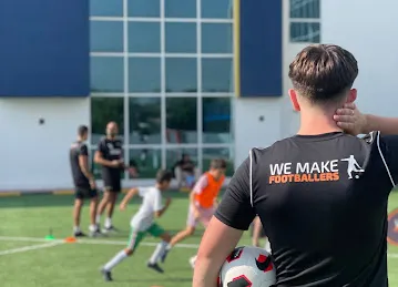 We Make Footballers Dubai: DIP Academy