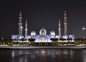 واحة الكرامة - نصب الشهيد