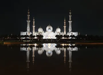 واحة الكرامة - نصب الشهيد