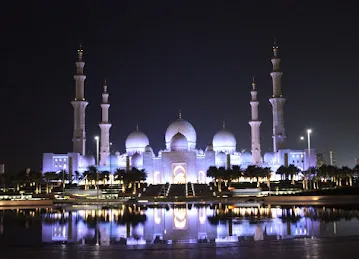 واحة الكرامة - نصب الشهيد