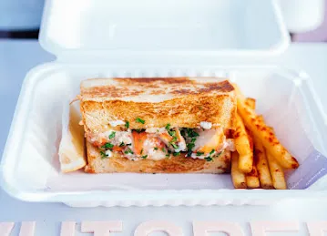 whisper cafe truck ويسبر كافيه