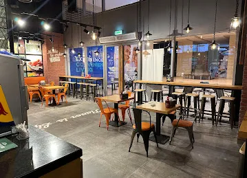 Wingstop Baysquare