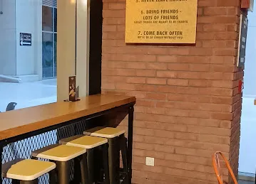Wingstop Baysquare