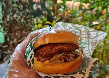 Wingstop Pitstop Ajman