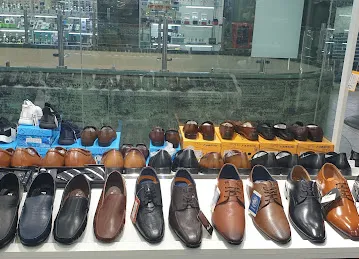 WORLD GENUS FASHION LLC