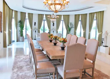 WORLD of CURTAINS, FURNITURE & DÉCOR