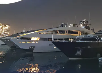 Yacht