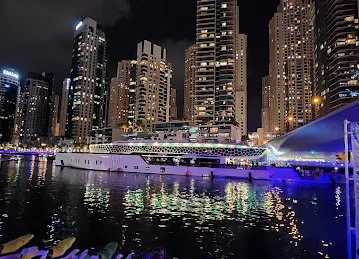 Yacht Charter Max