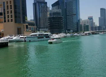 Yacht Hire Dubai - Private Yacht Rental Marina
