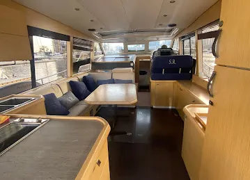 Yacht rental and party planner