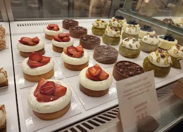 Yann Couvreur Pâtisserie - Dubai | One Central