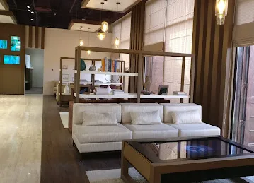 Yas Customer Experience Center
