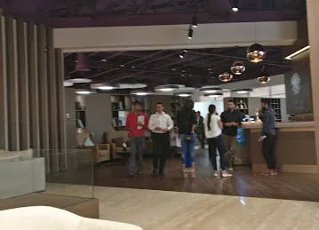 Yas Customer Experience Center