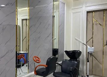 Yas Men Saloon