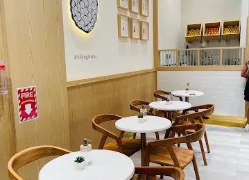Yi Fang Taiwan Fruit Tea