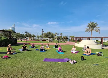 Yoga by Meet'n'train