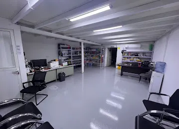 Yuanhang auto repairing