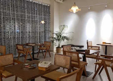 YYDS CAFE 奶茶店 - Dubai Internet City