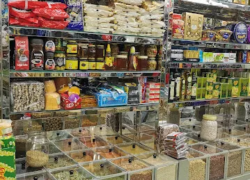 زعفران ایرانی رقم واحد و مکسرات al gazal al thahabei foodstuff trading l. l. c