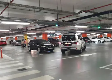 Zabeel Tower Parking