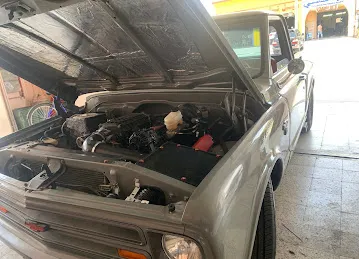 Zaeem al ain auto elc old name salem ًsayeed زعيم العين لتصليح كهرباء السيارات