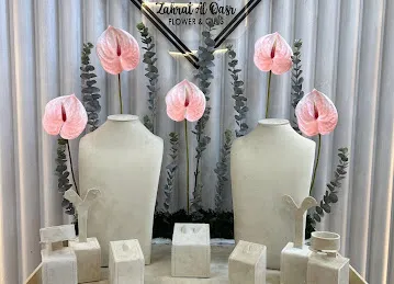 Zahrat al qasr