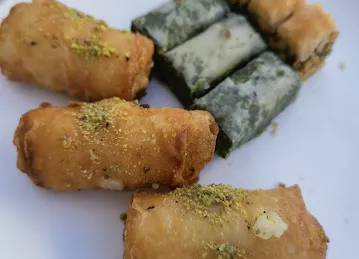 Zahrat El Khaleej Nabulsi Sweets