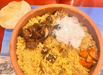 ZAINS RESTAURANT - KARAMA
