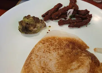 ZAINS RESTAURANT - KARAMA