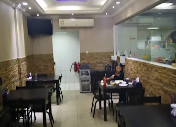 周食品餐馆
