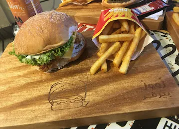 Zoal Burger Restaurantمطعم زول بيرقر