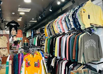 Zola Fashion LLC