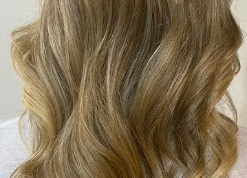Zoli fam ladies salon